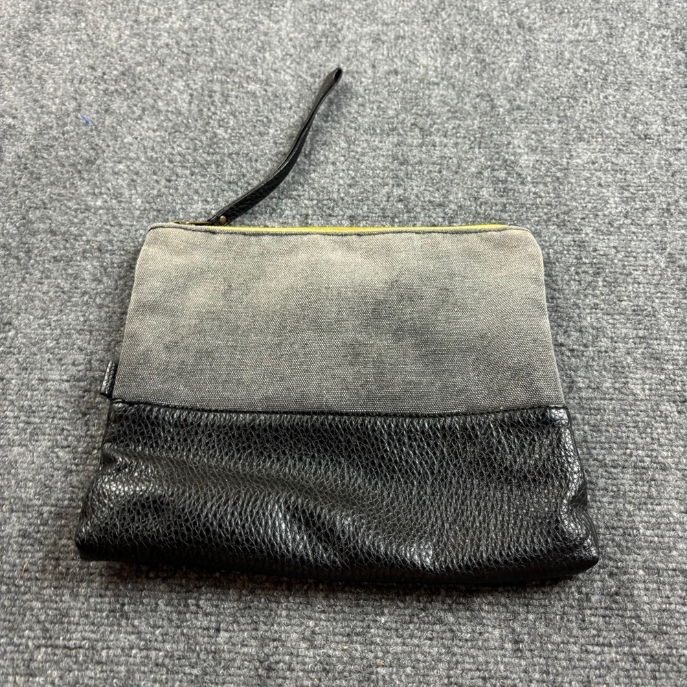PISTIL Women’s Wristlet Clutch Purse Canvas Leather Bag Grey/Black